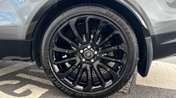 2018 (18) LAND ROVER DISCOVERY 3.0 TD6 HSE Luxury 5dr Auto 3590254