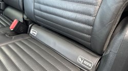 2018 (18) LAND ROVER DISCOVERY 3.0 TD6 HSE Luxury 5dr Auto 3590278