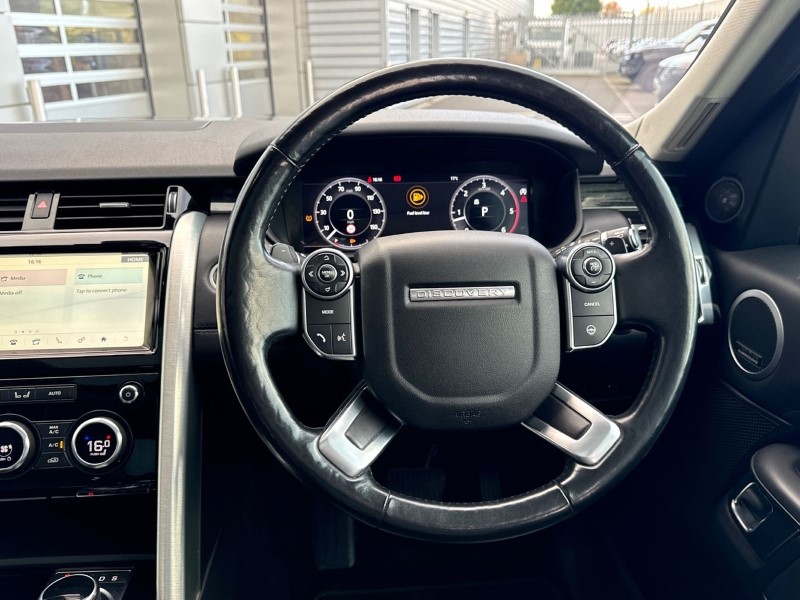 2018 (18) LAND ROVER DISCOVERY 3.0 TD6 HSE Luxury 5dr Auto 3590264