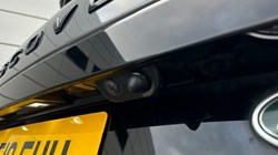 2018 (18) LAND ROVER DISCOVERY 3.0 TD6 HSE Luxury 5dr Auto 3590293