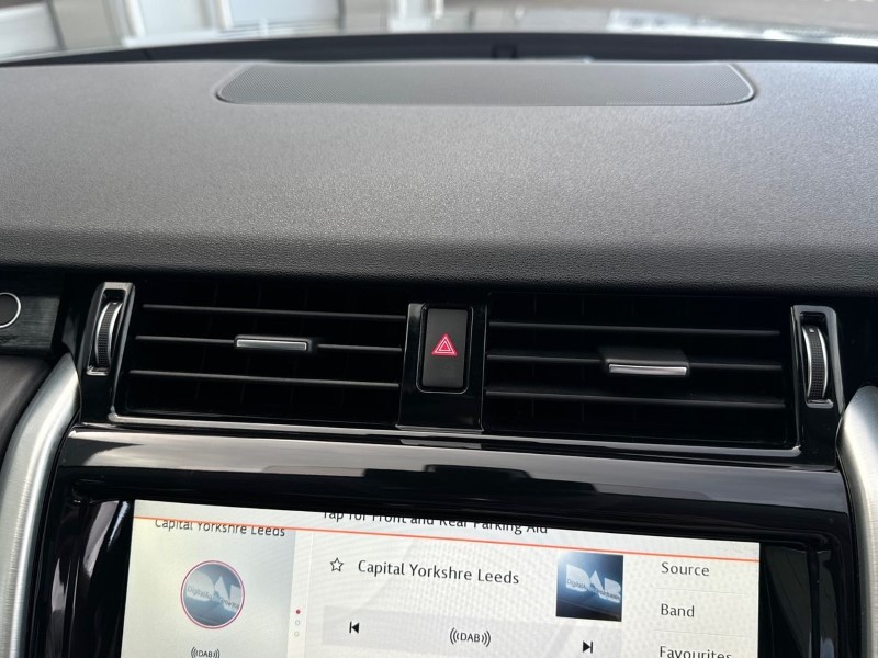 2018 (18) LAND ROVER DISCOVERY 3.0 TD6 HSE Luxury 5dr Auto 3590276