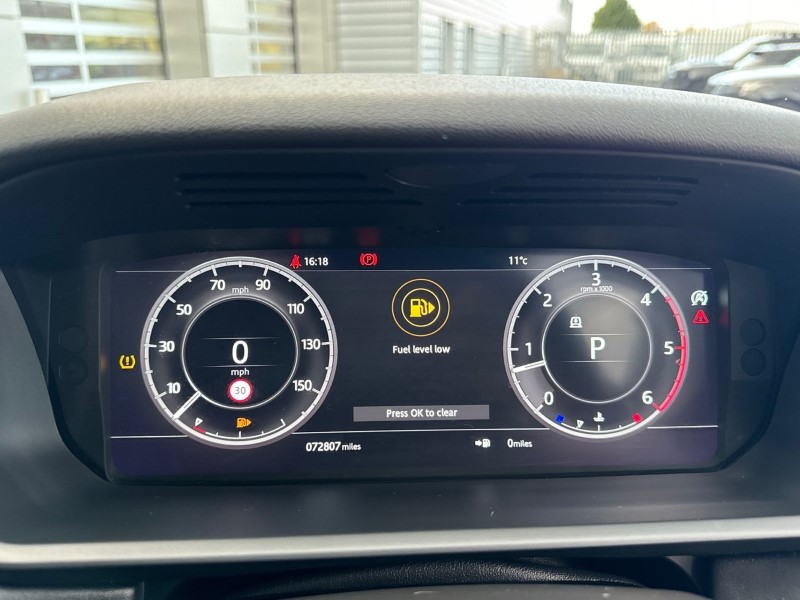 2018 (18) LAND ROVER DISCOVERY 3.0 TD6 HSE Luxury 5dr Auto 3590267