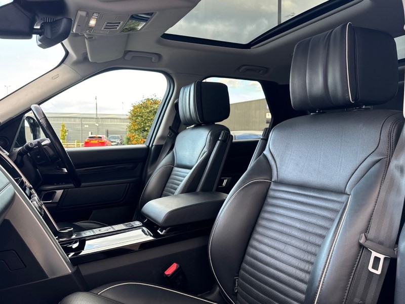 2018 (18) LAND ROVER DISCOVERY 3.0 TD6 HSE Luxury 5dr Auto 3590280