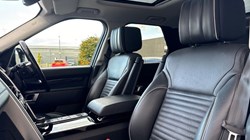 2018 (18) LAND ROVER DISCOVERY 3.0 TD6 HSE Luxury 5dr Auto 3590280