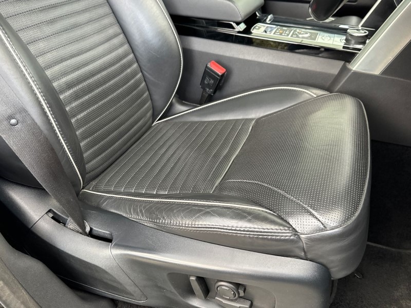 2018 (18) LAND ROVER DISCOVERY 3.0 TD6 HSE Luxury 5dr Auto 3590262