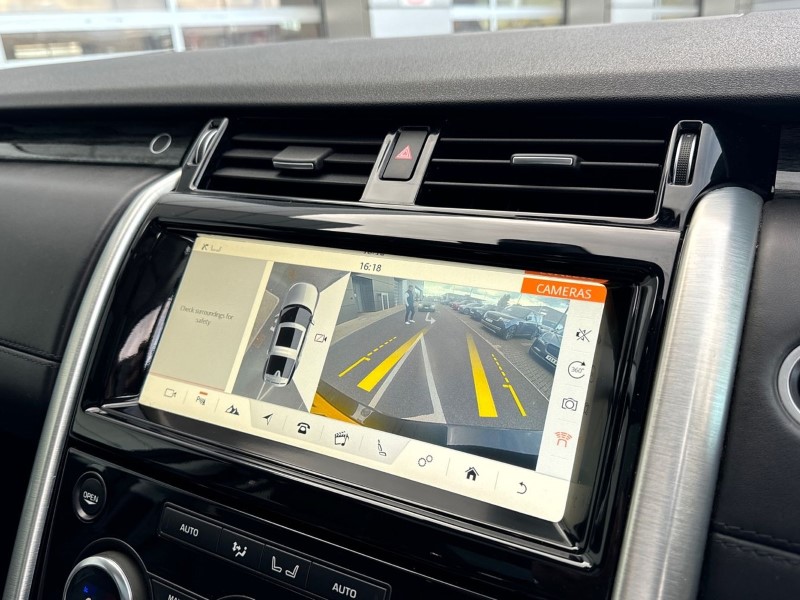 2018 (18) LAND ROVER DISCOVERY 3.0 TD6 HSE Luxury 5dr Auto 3590271