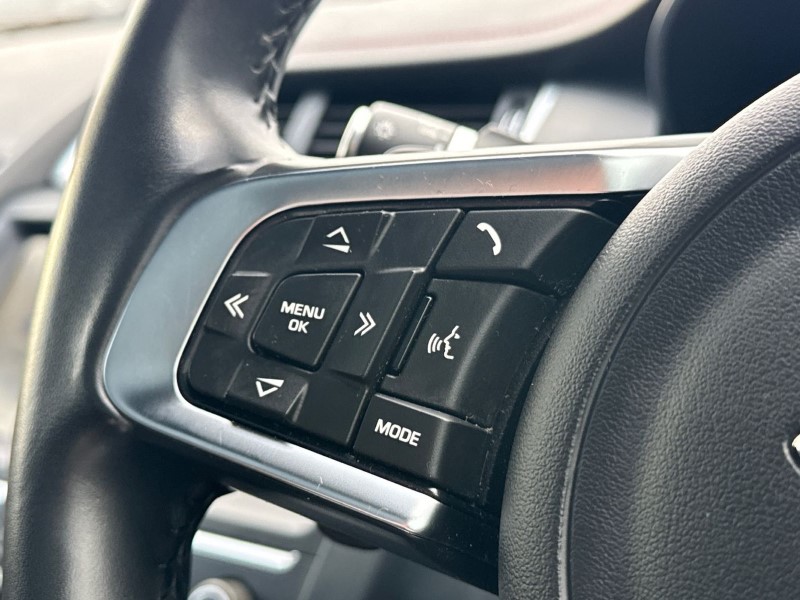 2020 (70) JAGUAR E-PACE 2.0d [180] Chequered Flag Edition 5dr Auto 3578785