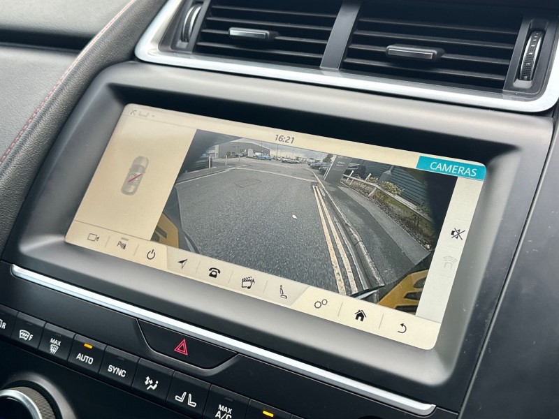 2020 (70) JAGUAR E-PACE 2.0d [180] Chequered Flag Edition 5dr Auto 3578790