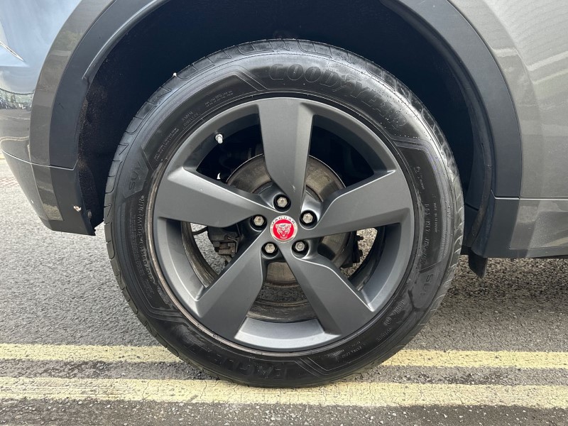 2020 (70) JAGUAR E-PACE 2.0d [180] Chequered Flag Edition 5dr Auto 3578775