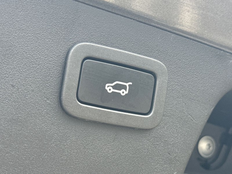 2020 (70) JAGUAR E-PACE 2.0d [180] Chequered Flag Edition 5dr Auto 3578802