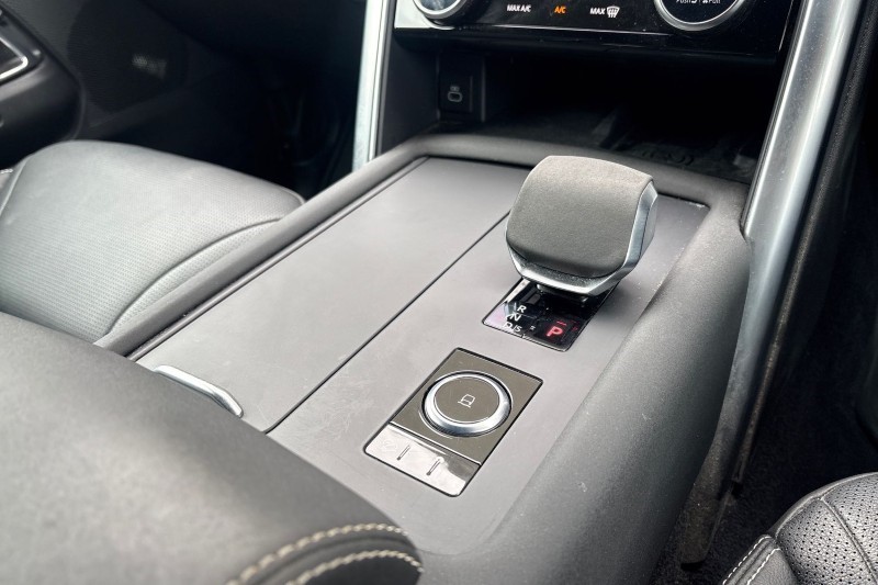 2023 (23) LAND ROVER COMMERCIAL DISCOVERY 3.0 D300 R-Dynamic SE Commercial Auto 5219093