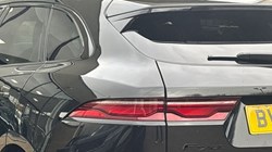 2023 (72) JAGUAR F-PACE 2.0 D200 R-Dynamic Black 5dr Auto AWD 5156217
