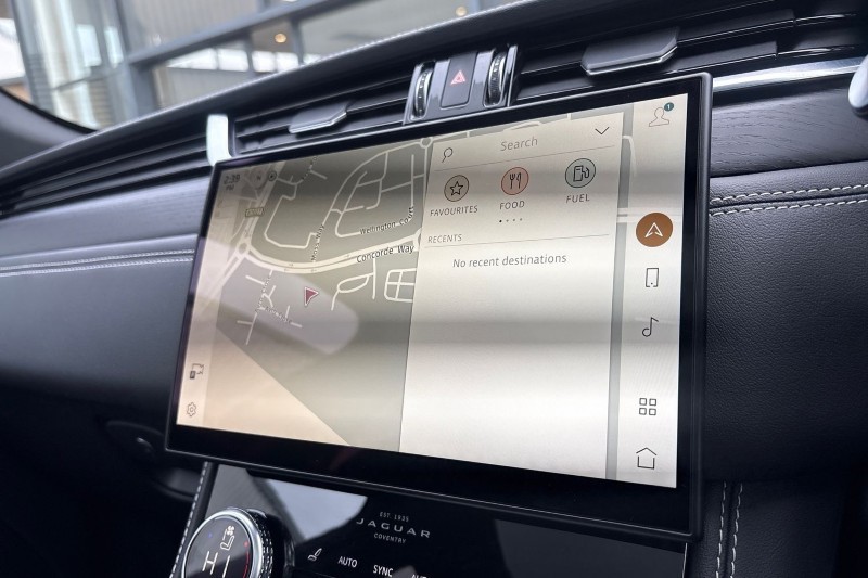 2023 (72) JAGUAR F-PACE 2.0 D200 R-Dynamic Black 5dr Auto AWD 5156229