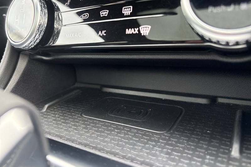 2023 (72) JAGUAR F-PACE 2.0 D200 R-Dynamic Black 5dr Auto AWD 5156236