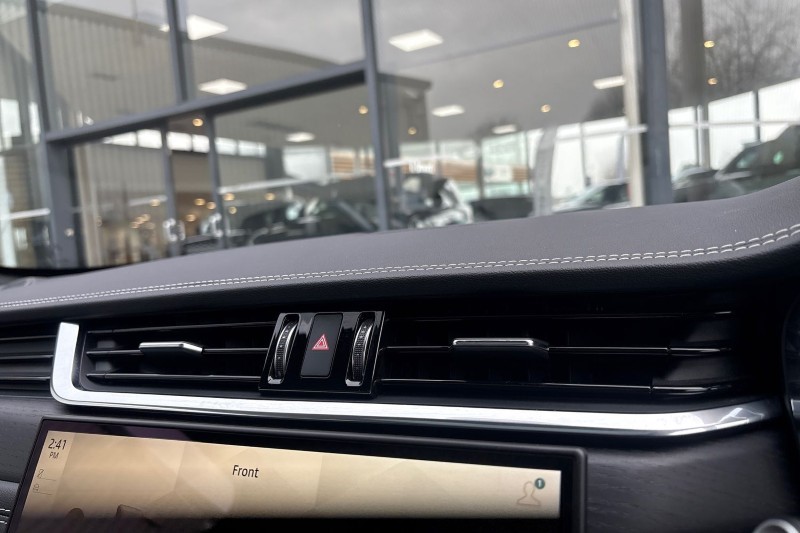 2023 (72) JAGUAR F-PACE 2.0 D200 R-Dynamic Black 5dr Auto AWD 5156235