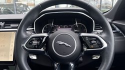 2023 (72) JAGUAR F-PACE 2.0 D200 R-Dynamic Black 5dr Auto AWD 5156225