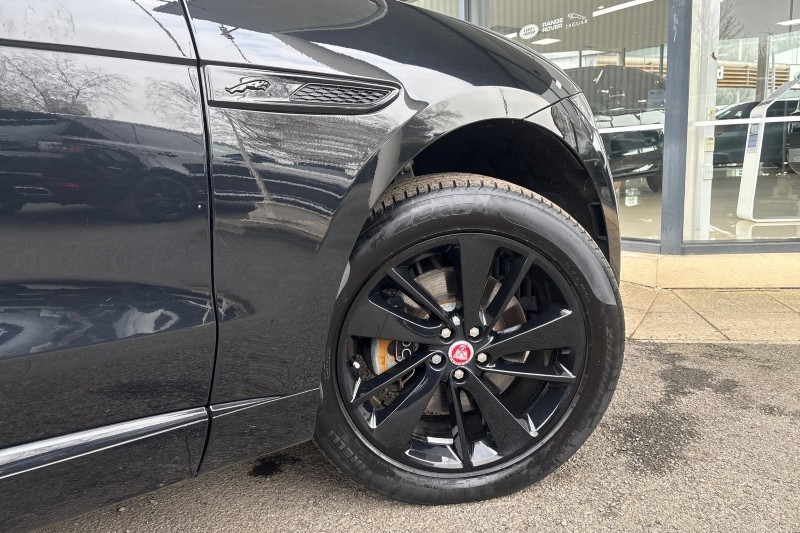2023 (72) JAGUAR F-PACE 2.0 D200 R-Dynamic Black 5dr Auto AWD 5156250