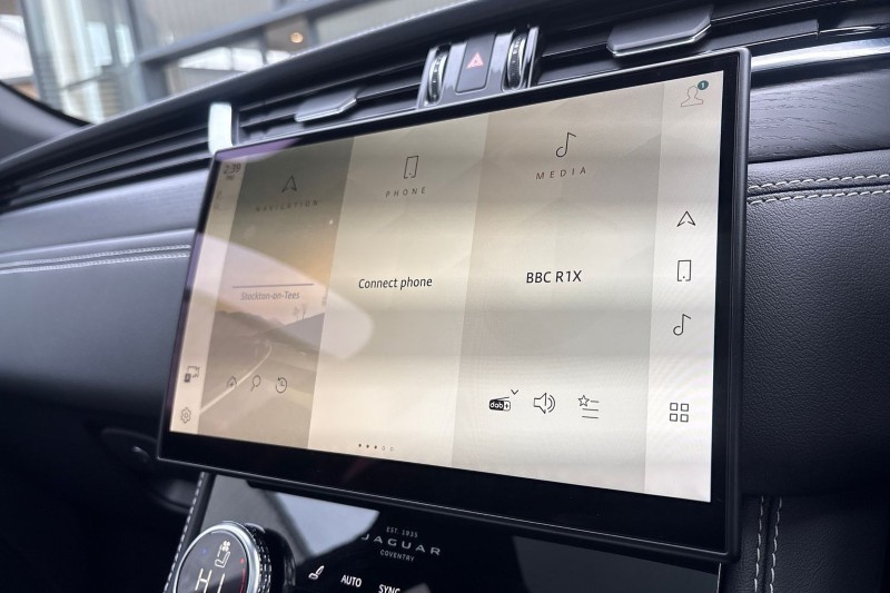 2023 (72) JAGUAR F-PACE 2.0 D200 R-Dynamic Black 5dr Auto AWD 5156228