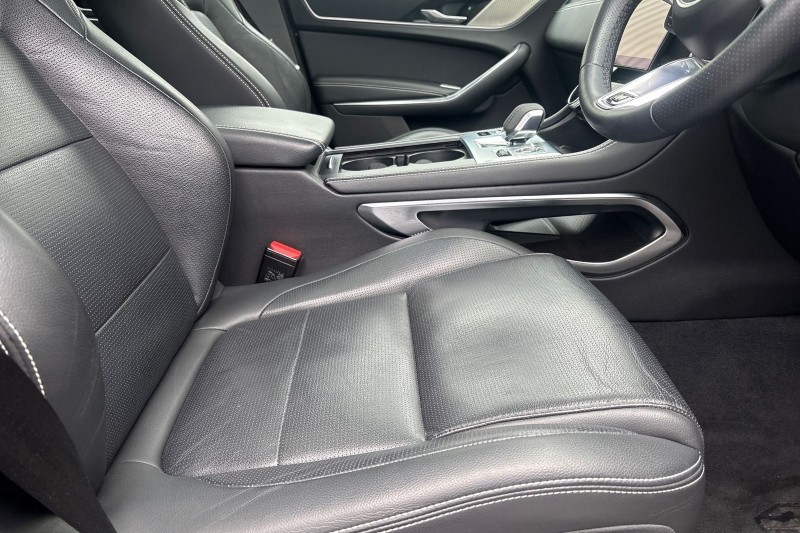 2023 (72) JAGUAR F-PACE 2.0 D200 R-Dynamic Black 5dr Auto AWD 5156223