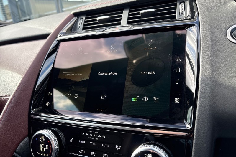 2023 (72) JAGUAR E-PACE 1.5 P300e R-Dynamic S 5dr Auto 5168151