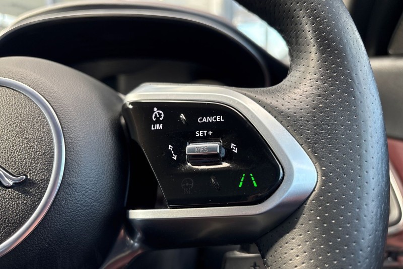 2023 (72) JAGUAR E-PACE 1.5 P300e R-Dynamic S 5dr Auto 5168150