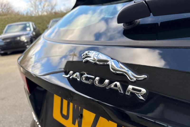 2023 (72) JAGUAR E-PACE 1.5 P300e R-Dynamic S 5dr Auto 5168167