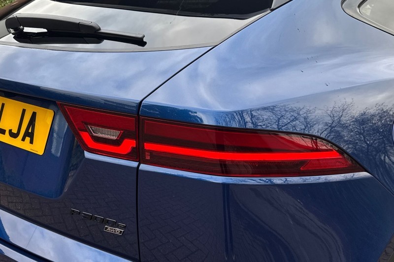 2023 (23) JAGUAR E-PACE 1.5 P300e R-Dynamic HSE 5dr Auto 5161257