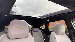 2023 (23) JAGUAR E-PACE 1.5 P300e R-Dynamic HSE 5dr Auto 5161230