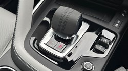 2023 (23) JAGUAR E-PACE 1.5 P300e R-Dynamic HSE 5dr Auto 5161222