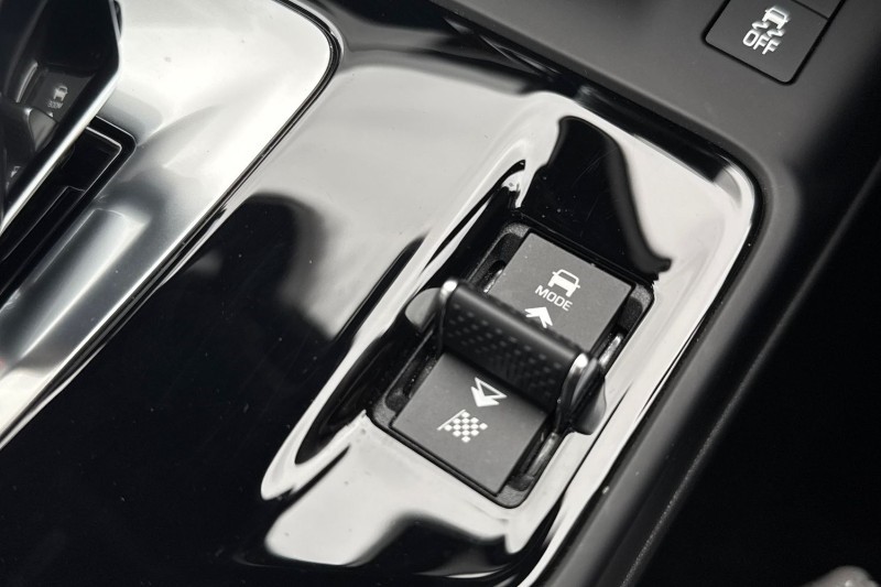 2023 (23) JAGUAR E-PACE 1.5 P300e R-Dynamic HSE 5dr Auto 5161246