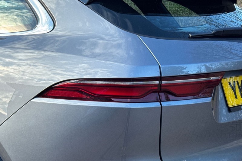 2023 (73) JAGUAR F-PACE 2.0 D200 R-Dynamic S 5dr Auto AWD 5160894