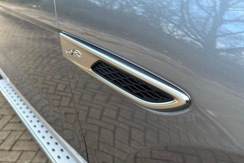 2023 (73) JAGUAR F-PACE 2.0 D200 R-Dynamic S 5dr Auto AWD 5160895