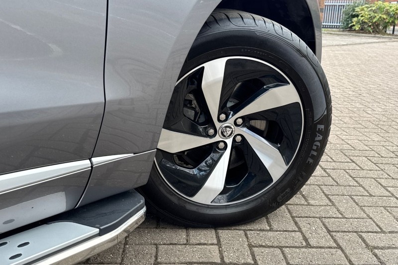 2023 (73) JAGUAR F-PACE 2.0 D200 R-Dynamic S 5dr Auto AWD 5160923