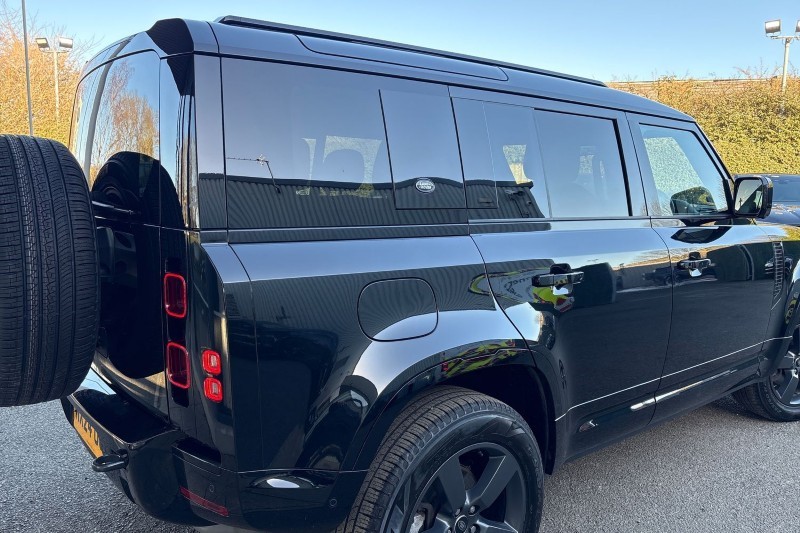 2024 (24) LAND ROVER DEFENDER 3.0 D250 X-Dynamic HSE 110 5dr Auto 5190410
