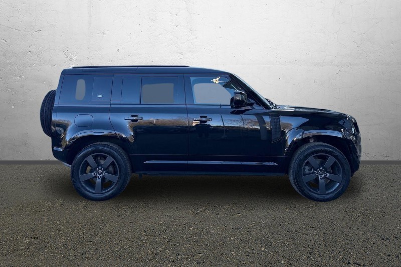 2024 (24) LAND ROVER DEFENDER 3.0 D250 X-Dynamic HSE 110 5dr Auto 5190361