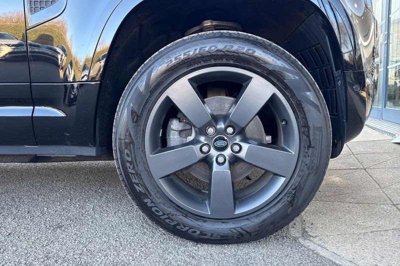 2024 (24) LAND ROVER DEFENDER 3.0 D250 X-Dynamic HSE 110 5dr Auto 5190364