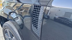 2024 (24) LAND ROVER DEFENDER 3.0 D250 X-Dynamic HSE 110 5dr Auto 5190376