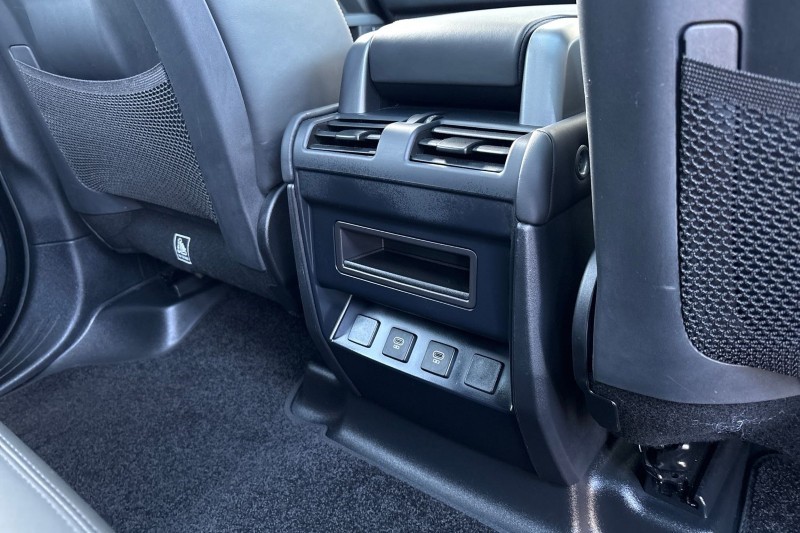 2024 (24) LAND ROVER DEFENDER 3.0 D250 X-Dynamic HSE 110 5dr Auto 5190374