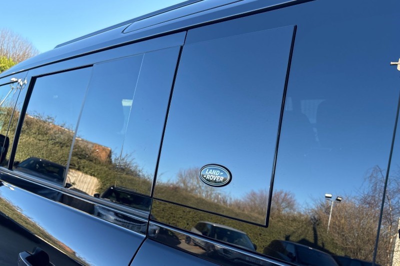 2024 (24) LAND ROVER DEFENDER 3.0 D250 X-Dynamic HSE 110 5dr Auto 5190405