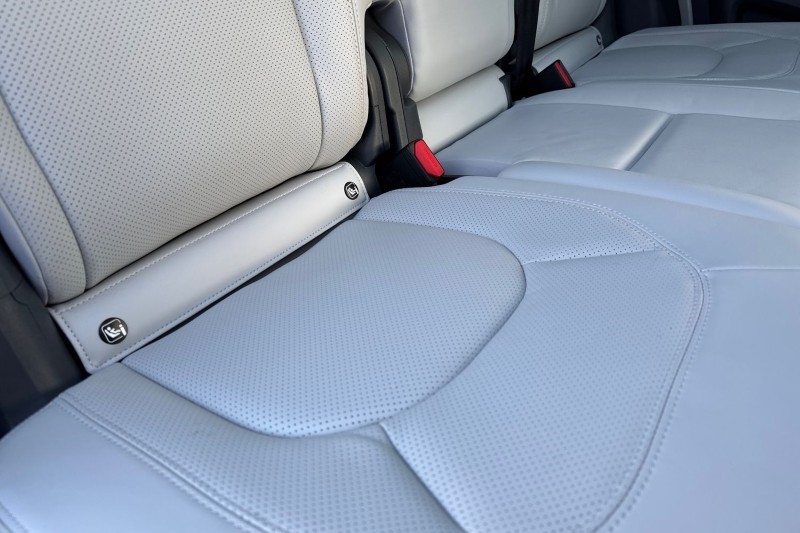 2025 (75) LAND ROVER DEFENDER 3.0 D350 X-Dynamic HSE 110 5dr Auto [7 Seat] 5192012