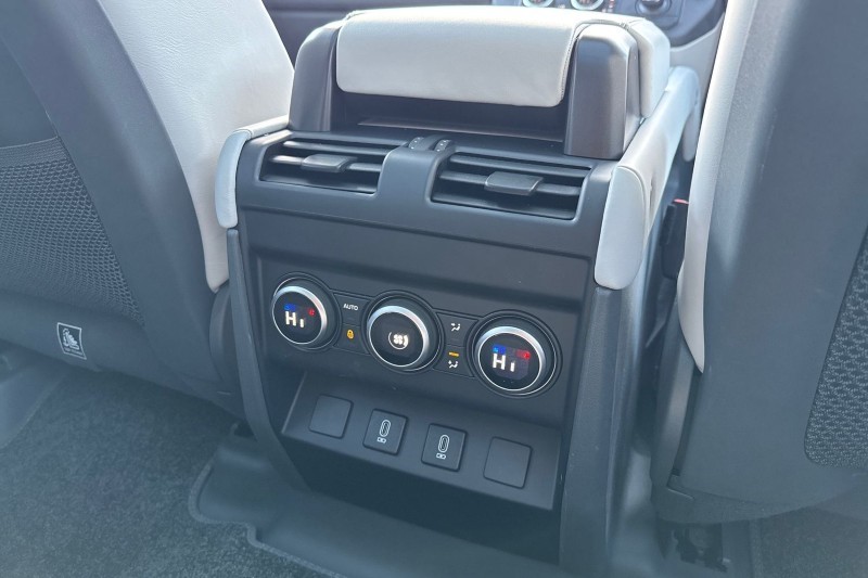 2025 (75) LAND ROVER DEFENDER 3.0 D350 X-Dynamic HSE 110 5dr Auto [7 Seat] 5191990