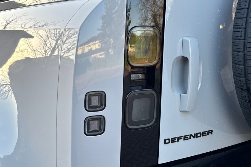 2025 (75) LAND ROVER DEFENDER 3.0 D350 X-Dynamic HSE 110 5dr Auto [7 Seat] 5191991