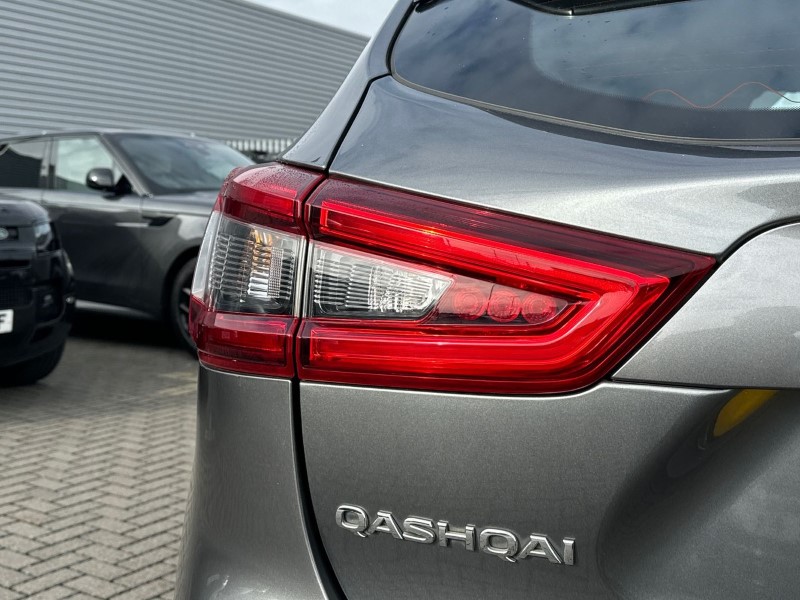 2020 (69) NISSAN QASHQAI 1.3 DiG-T 160 Acenta Premium 5dr 3617126