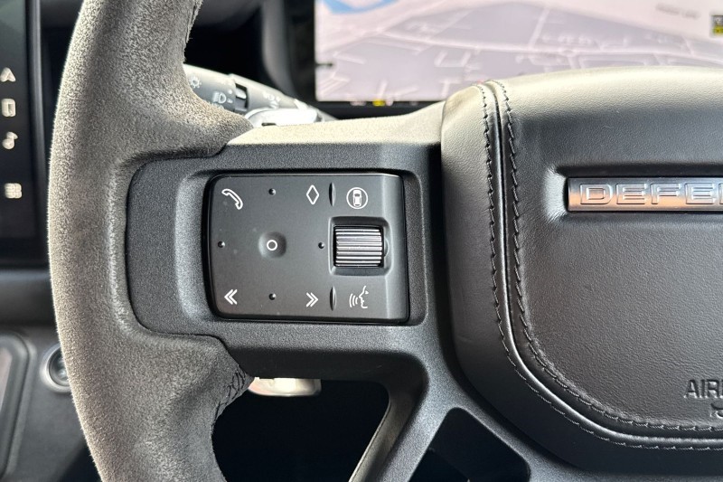 2024 (73) LAND ROVER DEFENDER 5.0 P500 V8 130 5dr Auto [8 Seat] 5159123