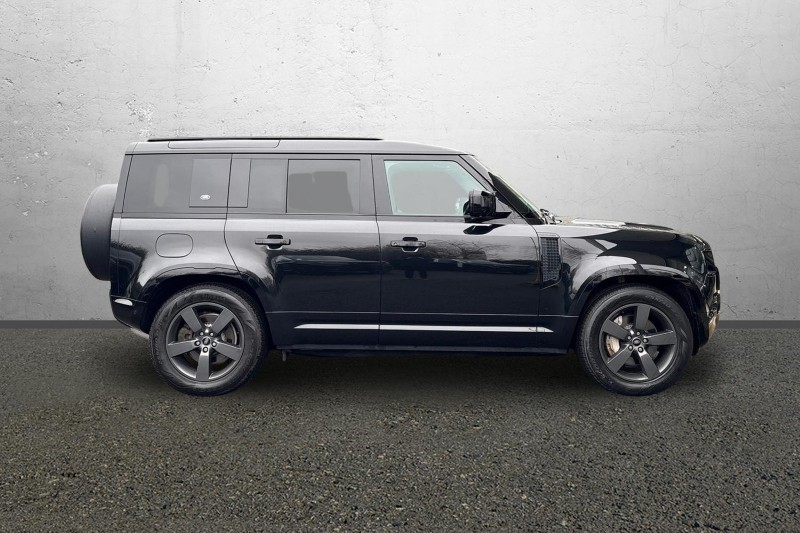 2022 (22) LAND ROVER DEFENDER 3.0 D300 X-Dynamic HSE 110 5dr Auto 5146841