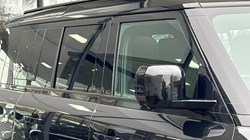 2022 (22) LAND ROVER DEFENDER 3.0 D300 X-Dynamic HSE 110 5dr Auto 5146890