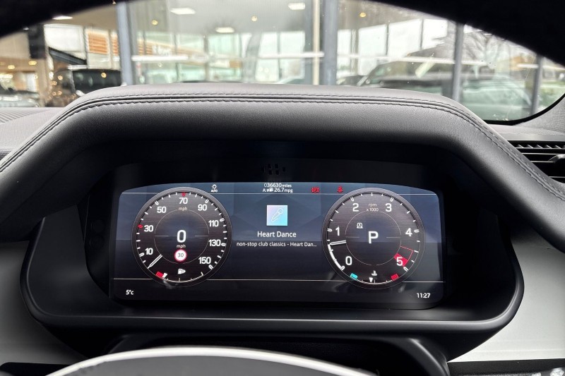 2022 (22) LAND ROVER DEFENDER 3.0 D300 X-Dynamic HSE 110 5dr Auto 5146852