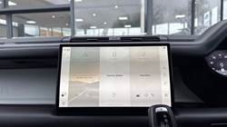 2022 (22) LAND ROVER DEFENDER 3.0 D300 X-Dynamic HSE 110 5dr Auto 5146850