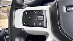 2022 (22) LAND ROVER DEFENDER 3.0 D300 X-Dynamic HSE 110 5dr Auto 5146865