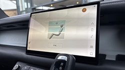 2022 (22) LAND ROVER DEFENDER 3.0 D300 X-Dynamic HSE 110 5dr Auto 5146871